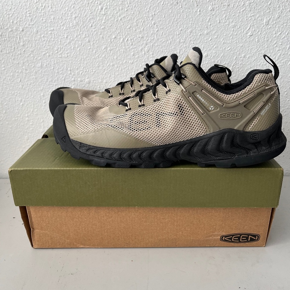 KEEN Men's NXIS EVO Waterproof Shoe Plaza Taupe Citronelle Size 11 DISCONTINUED